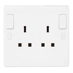 UMS 2G SP SWITCH SOCKET OUTLET 13A 6213