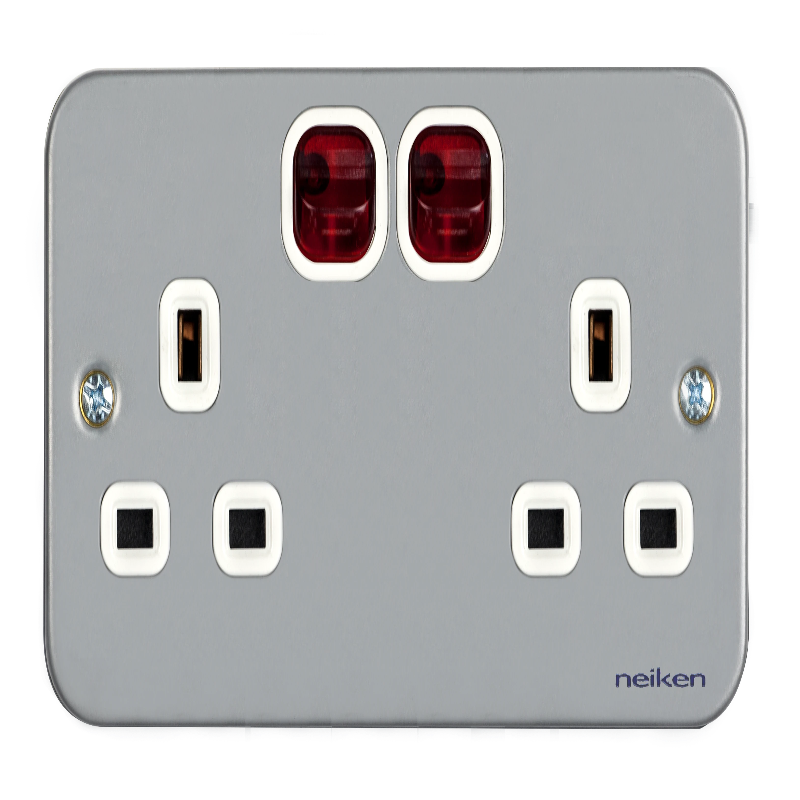 UMS 2G SP SWITCHED SOCKET OUTLET NEON 13A N62211